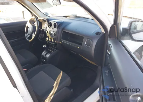 2012 Jeep Patriot Latitude z USA, uszkodzony, nr VIN 1C4NJRFB0CD630615